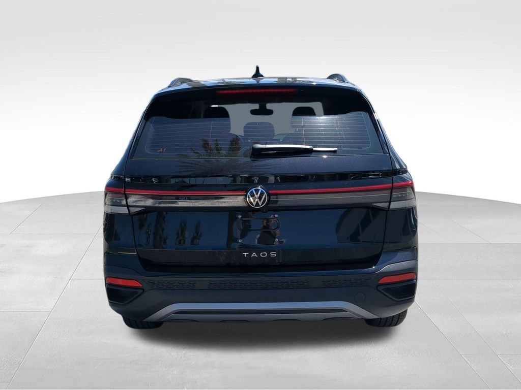 New 2026 Black Volkswagen 1.5T S image 5