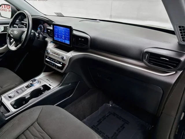 Used 2021 Black Ford XLT image 29