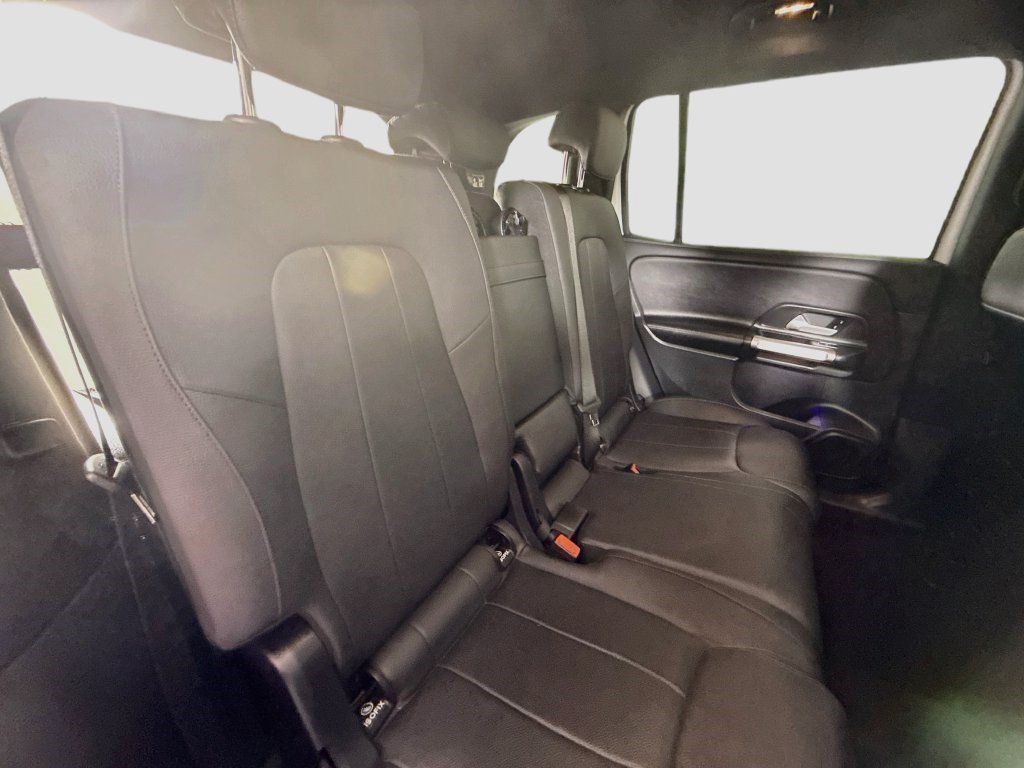 Used 2024 Polar White Mercedes-Benz GLB 250 image 22
