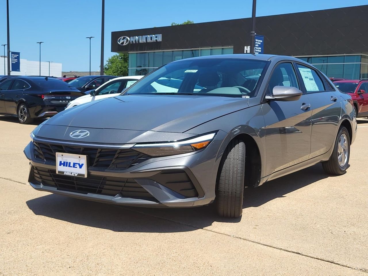 New 2026 Amazon Gray Hyundai SE image 2