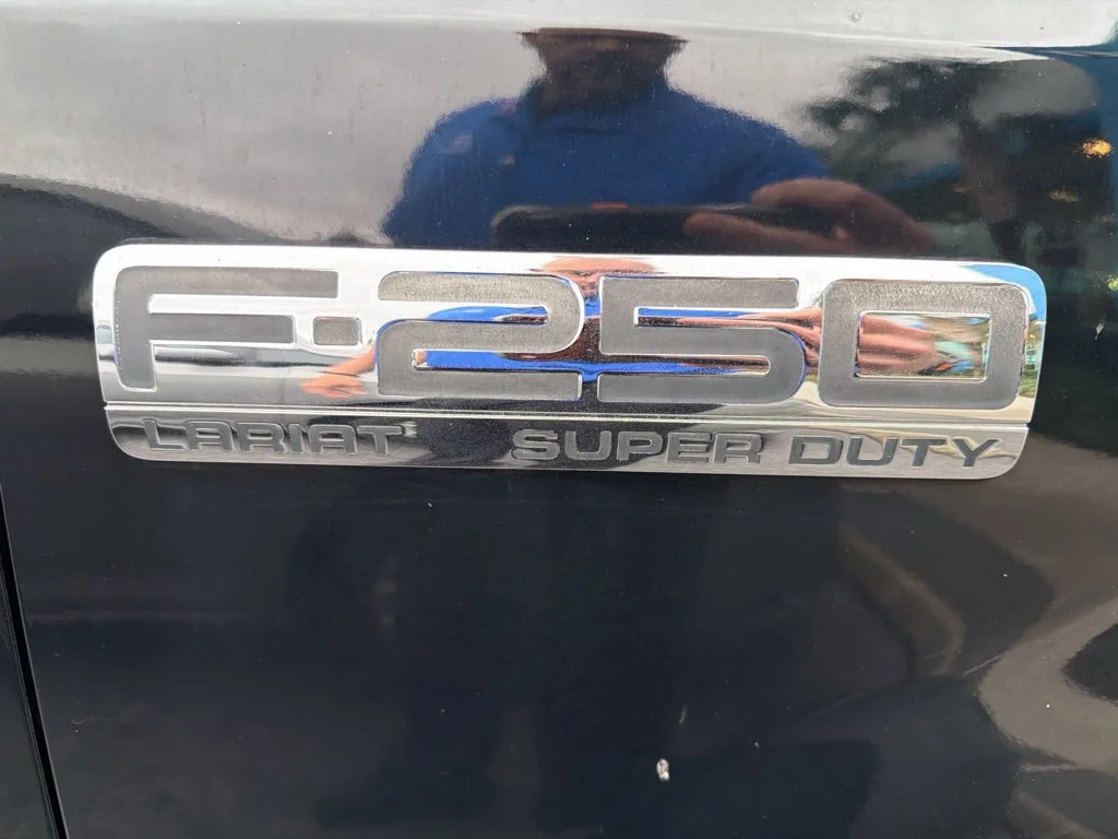 Used 2007  Ford XL image 5