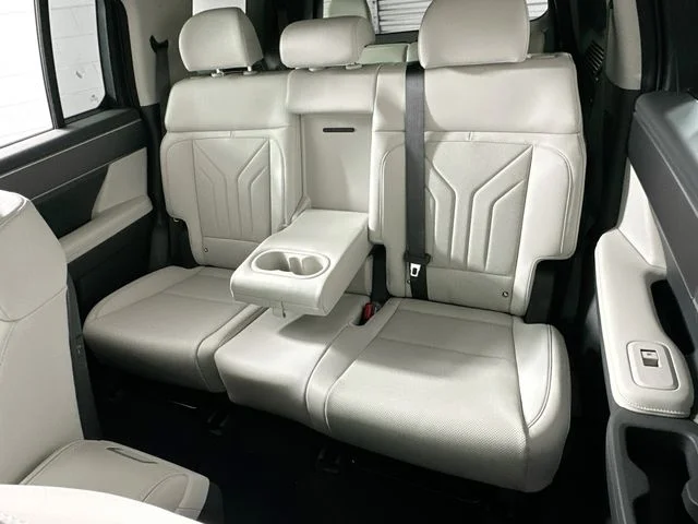 New 2026 Hyundai SANTA FE HYBRID SEL