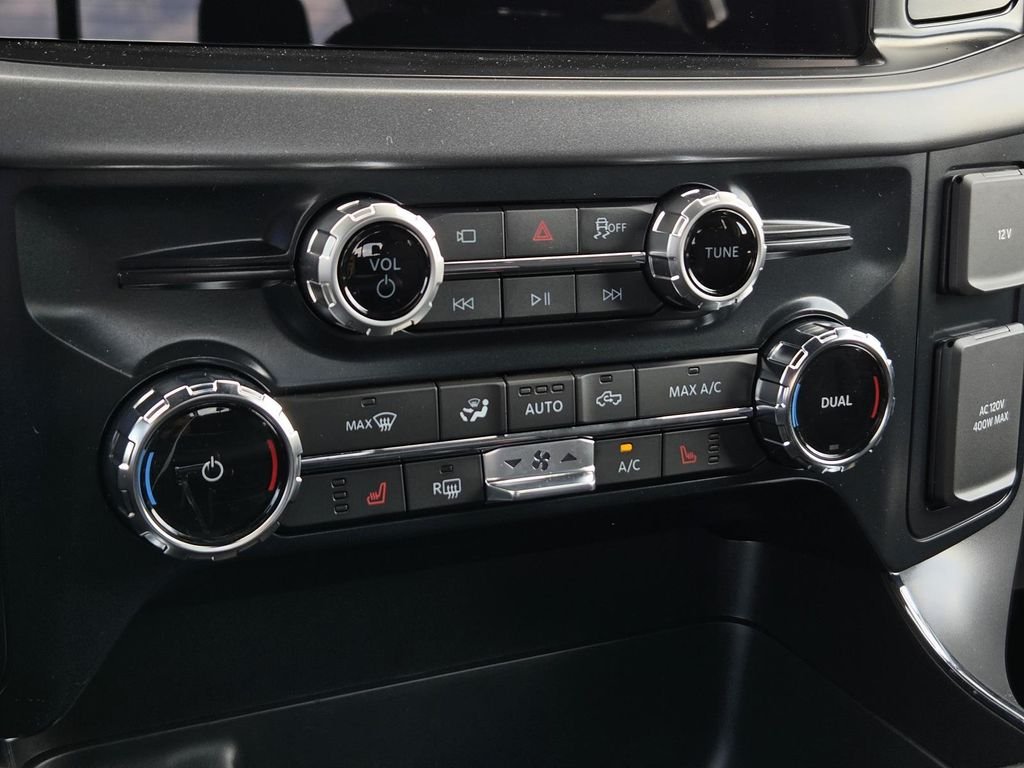 New 2026 Oxford White Ford XLT image 30