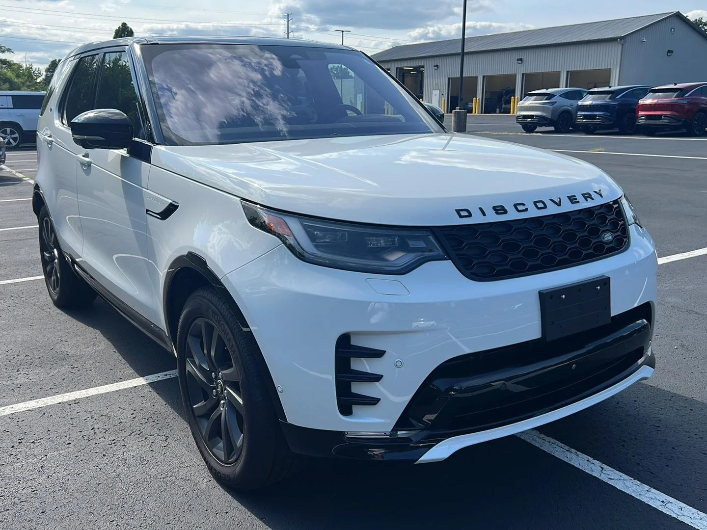 Certified Used 2022 Fuji White Land Rover S R-Dynamic image 7