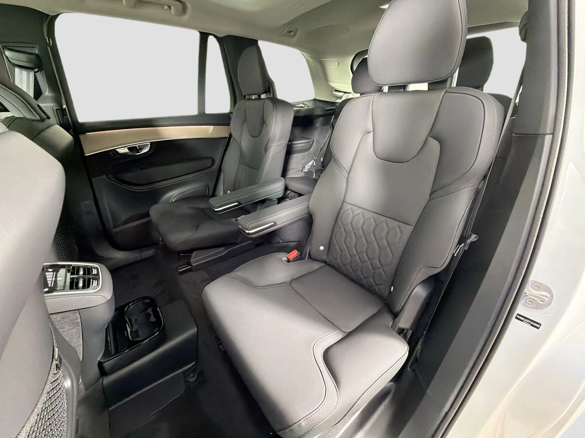 New 2026 Crystal White Volvo Plus image 26