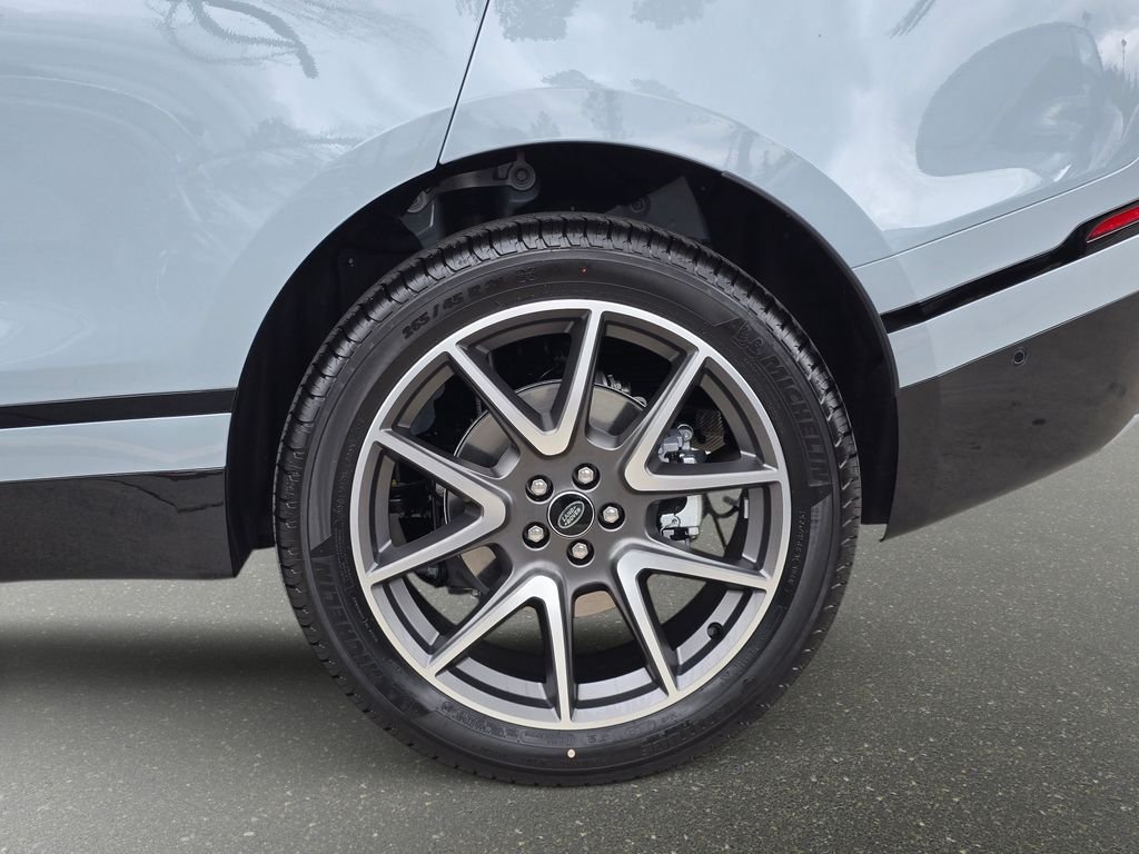 New 2026 Arroios Grey LAND ROVER P250 Base image 33
