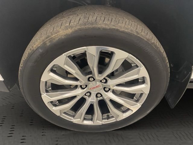 Used 2024 White GMC Denali image 17