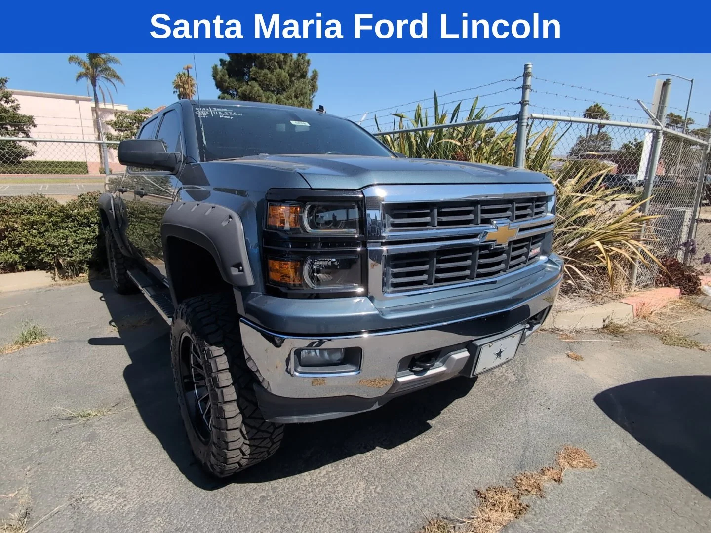 Used 2014 Blue Granite Metallic Chevrolet LT image 2