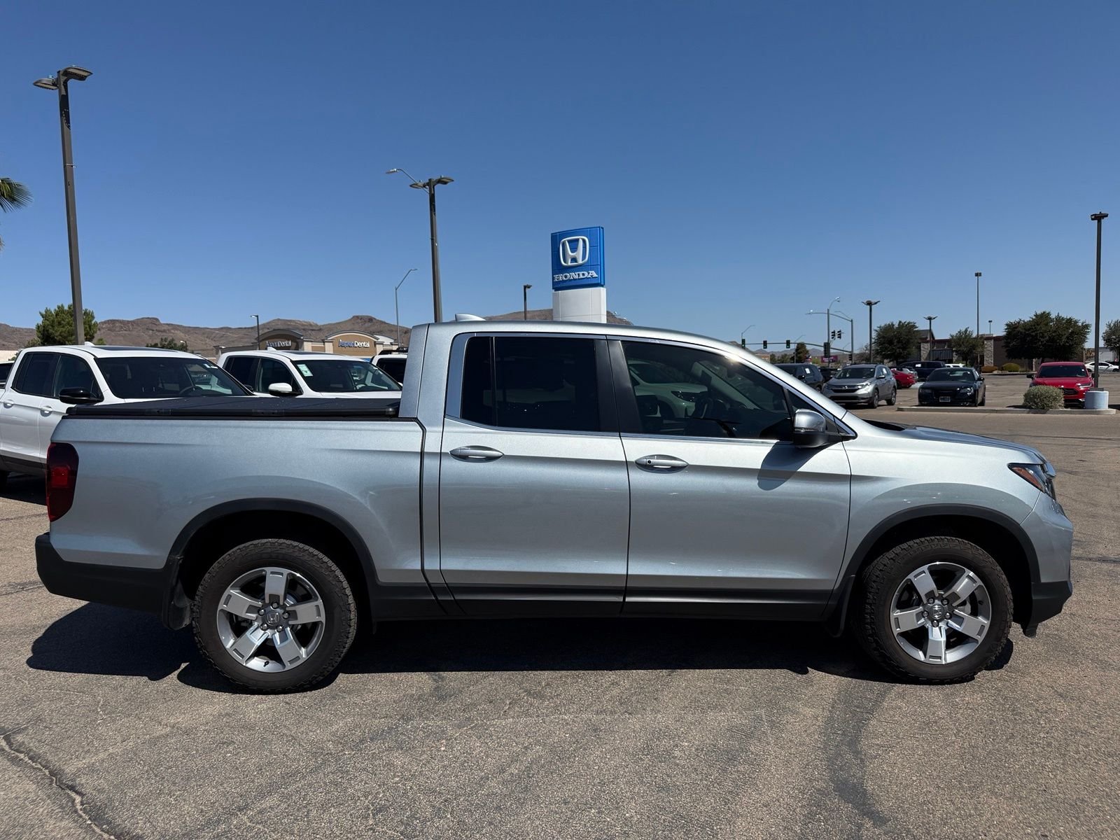 Certified Used 2025 Solar Silver Metallic Honda AWD RTL image 4
