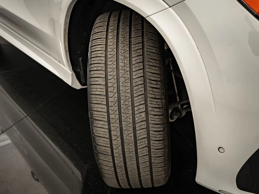 Used 2024 Manufaktur Diamond White Metallic Mercedes-Benz GLE 350 image 55