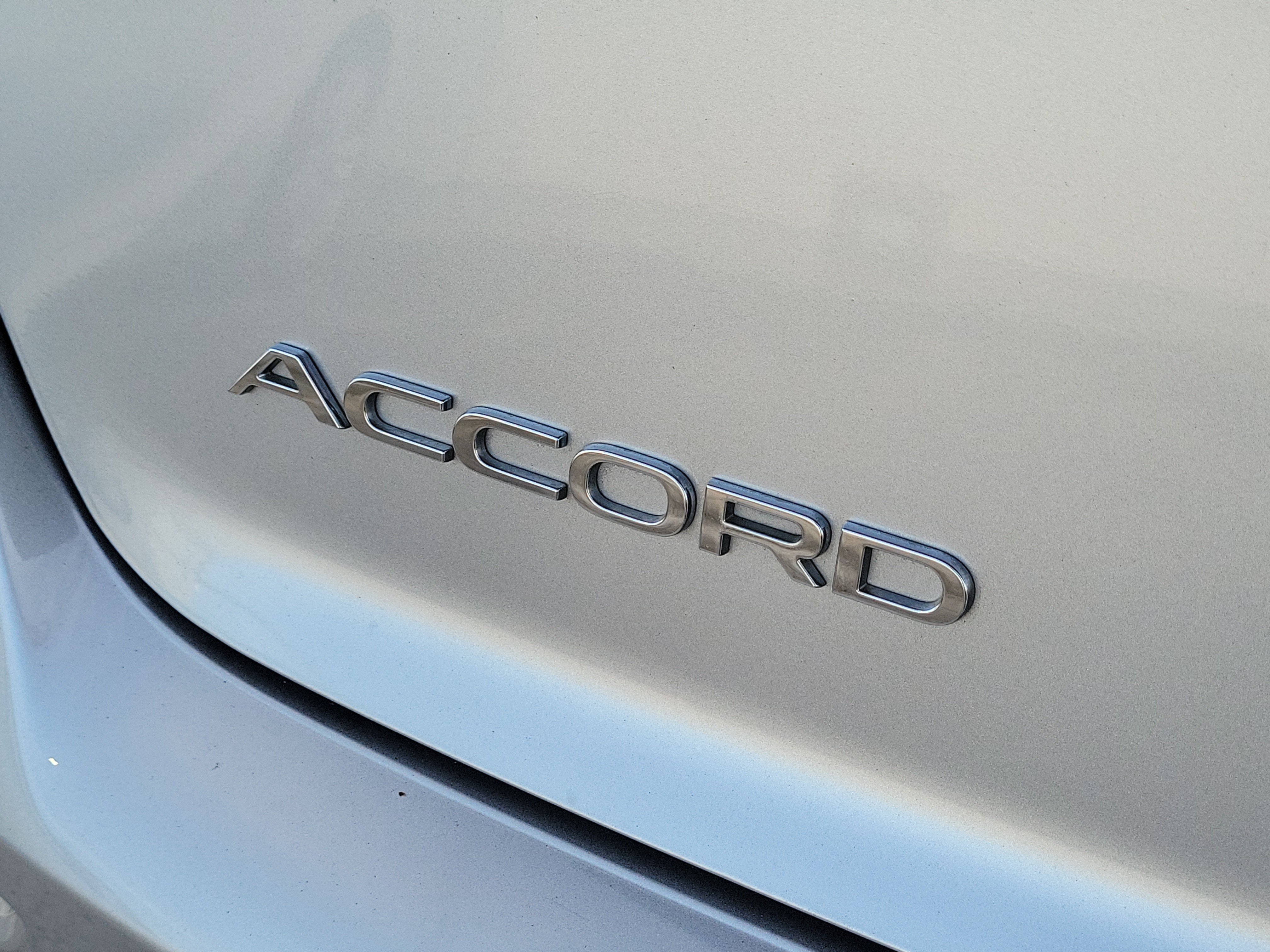 Used 2024 Silver Honda LX image 7