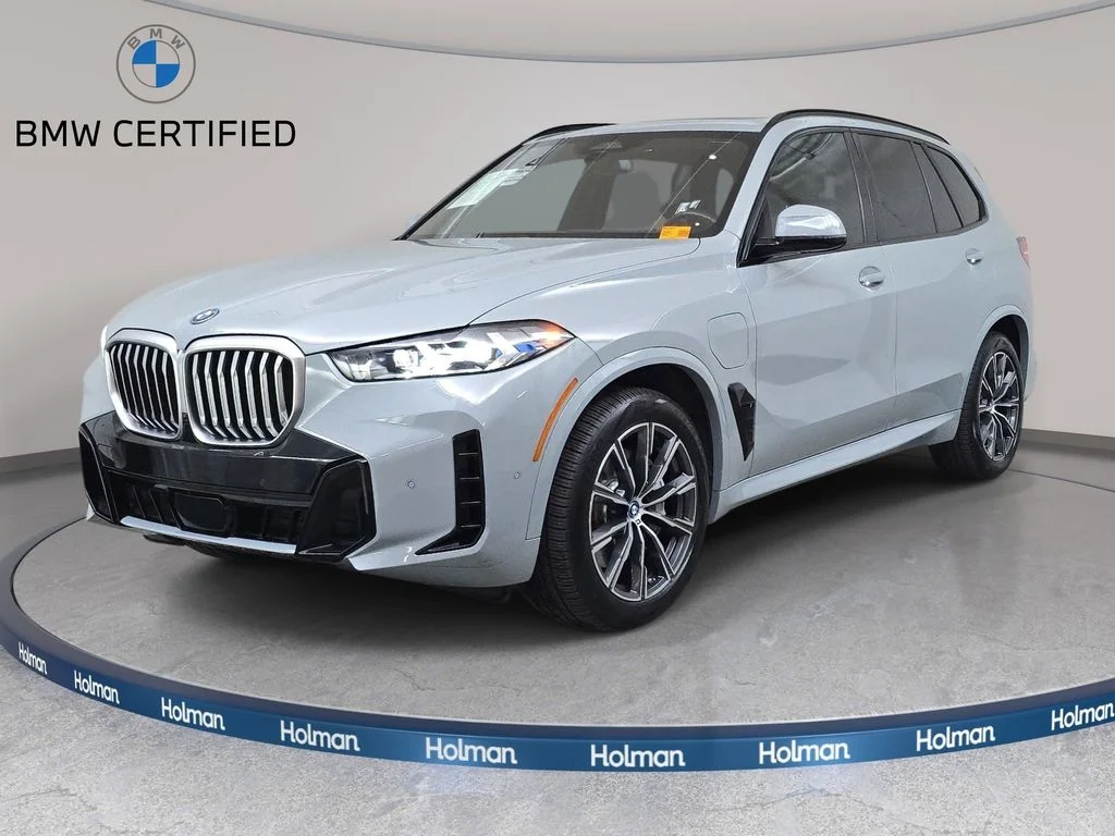 2024 BMW X5 xDrive50e's photo
