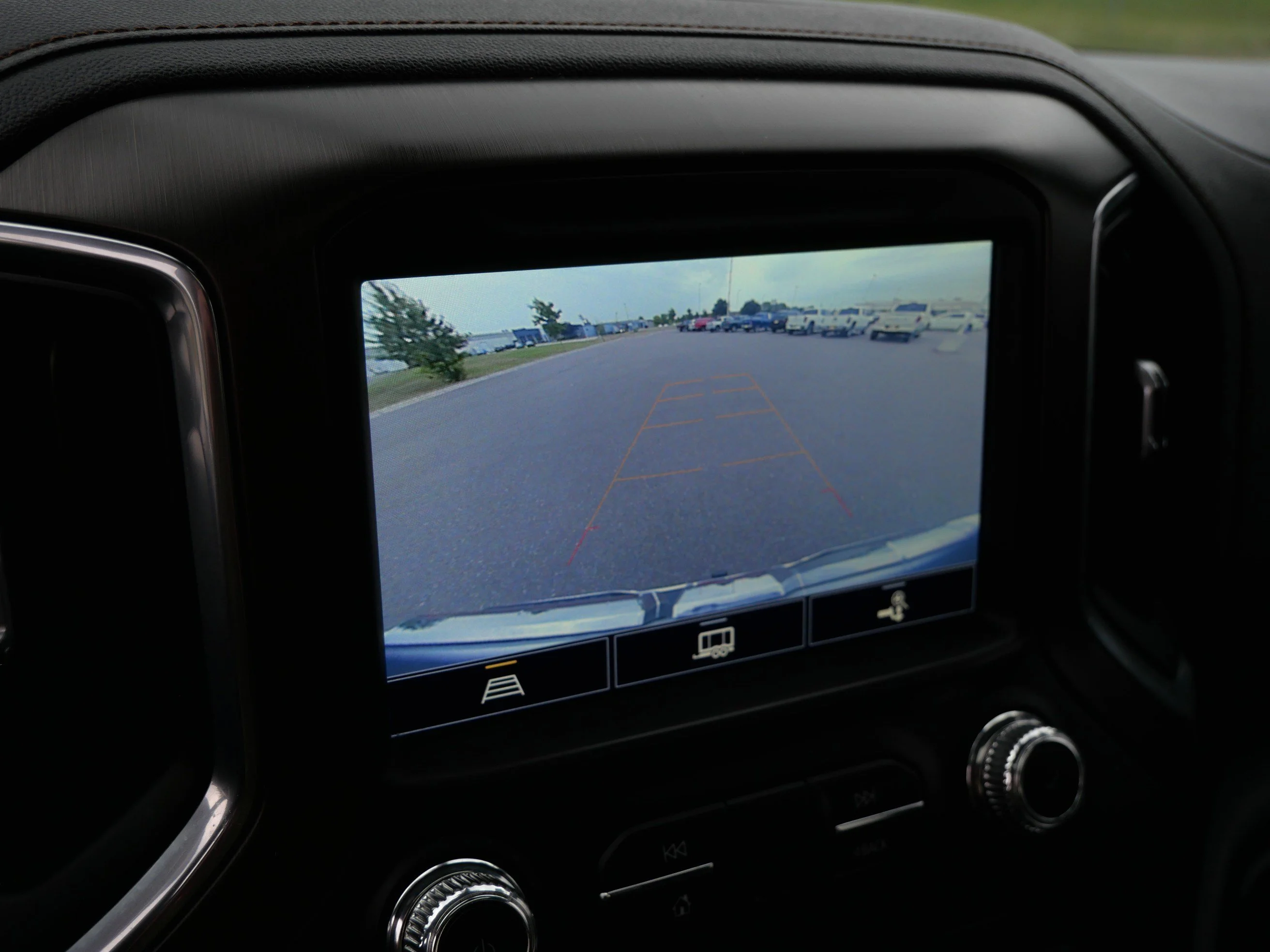 Used 2021 Summit White GMC AT4 image 38
