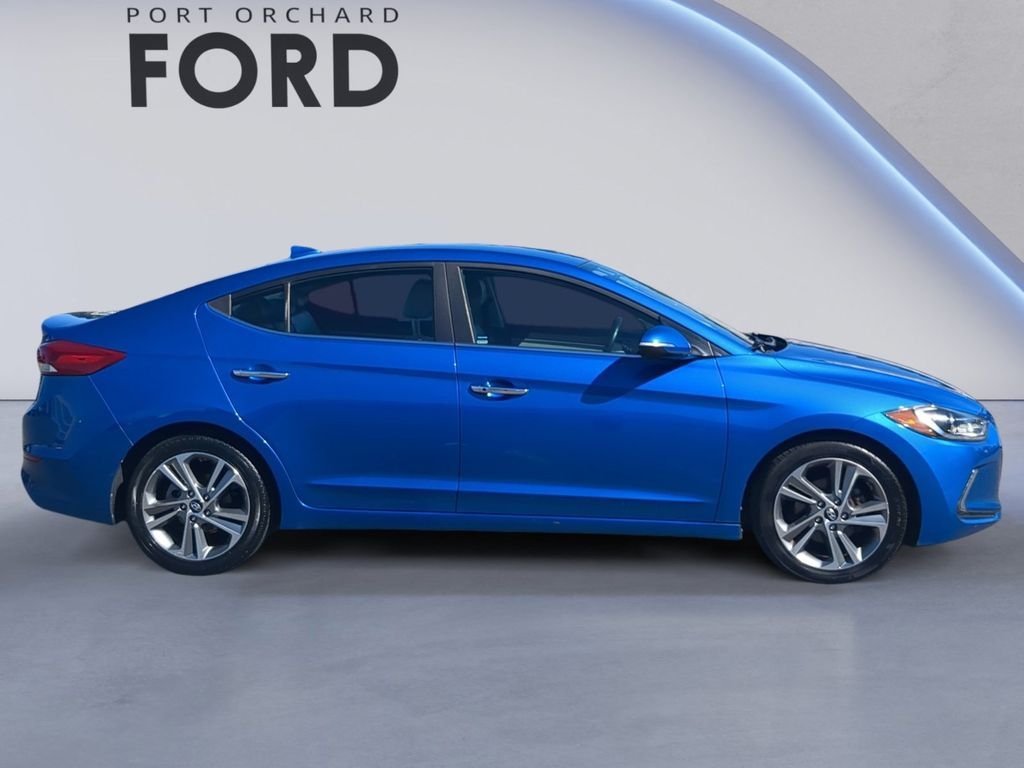 Used 2017 Electric Blue Metallic Hyundai Limited image 8