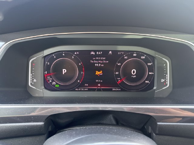 Used 2023 Deep Black Volkswagen SEL R-Line image 16