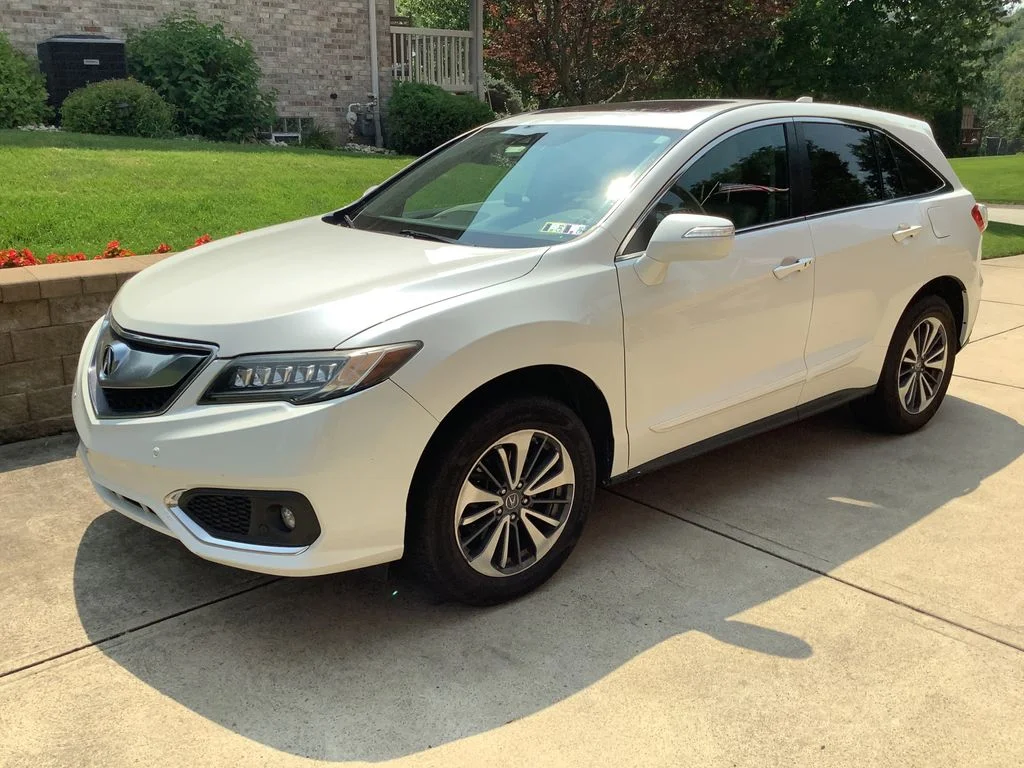 Used 2016 White Diamond Pearl Acura Base image 2