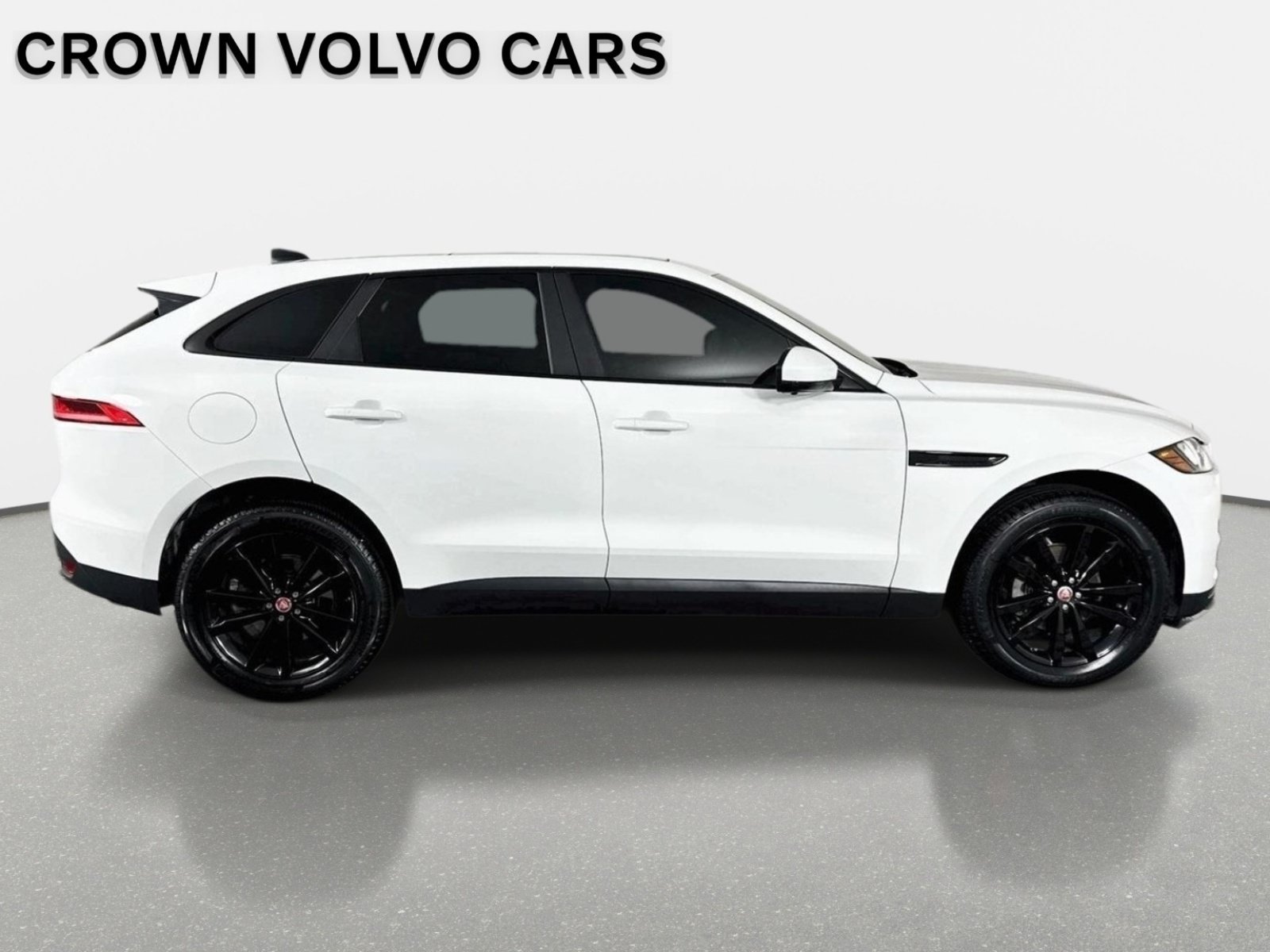 Used 2020 White Jaguar 25t Prestige image 4