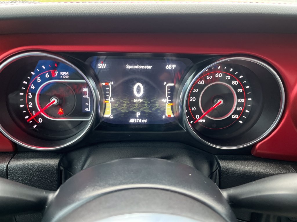 Used 2022 Gray Jeep Rubicon image 16