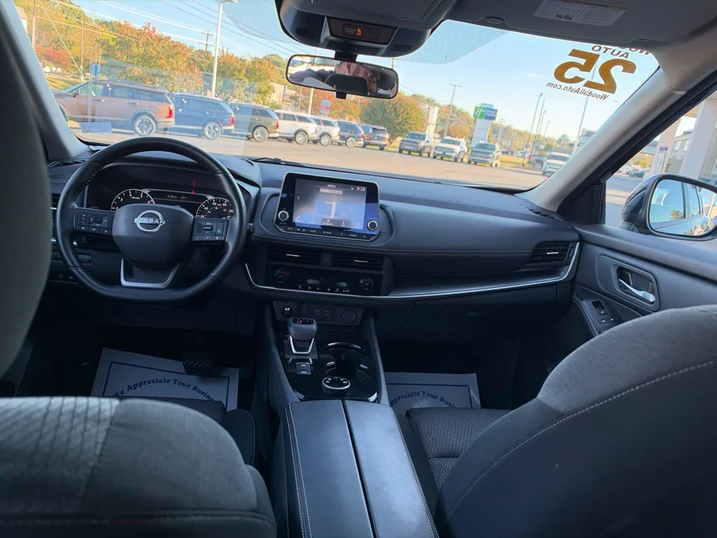 Used 2025 Blue Nissan SV image 18