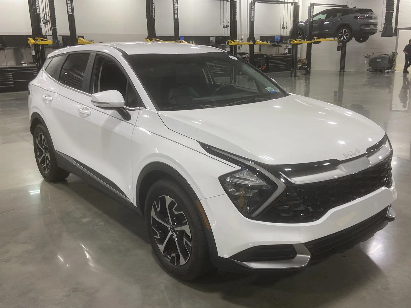 Used 2023 Glacial White Pearl Kia EX image 3