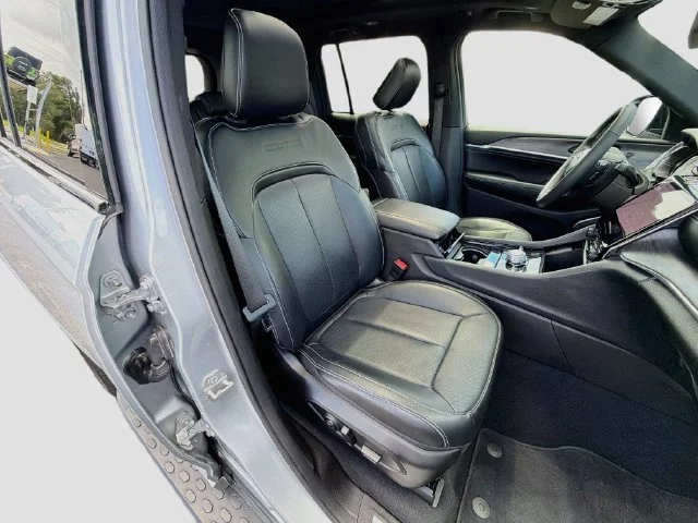 Used 2024 Silver Jeep Overland image 30