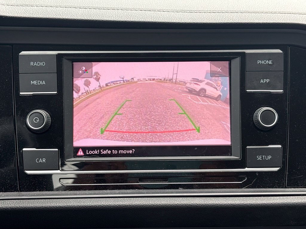 Used 2019 White Volkswagen 1.4T S image 24