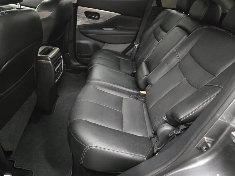 Used 2015 Gun Metallic Nissan Platinum image 9