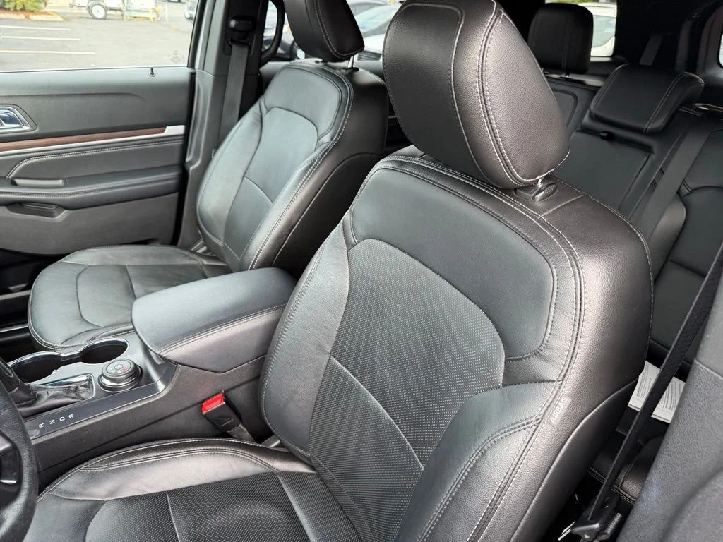 Used 2018 Ingot Silver Ford Limited image 13