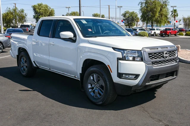 New 2027 Glacier White Nissan SV image 39