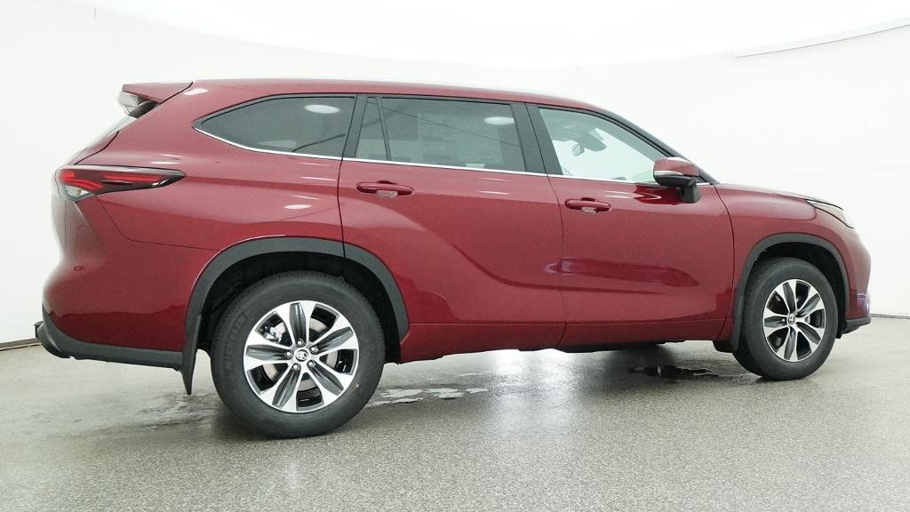 New 2026 Ruby Flare Pearl Toyota XLE image 52