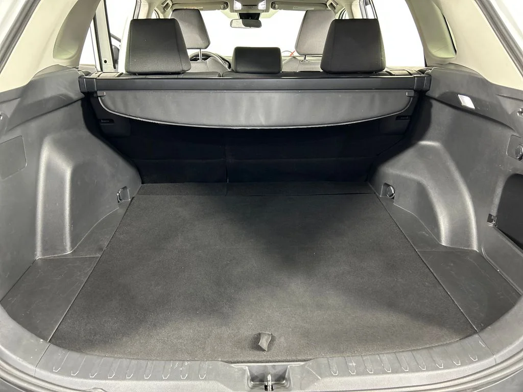 Used 2024 White Toyota XLE image 19