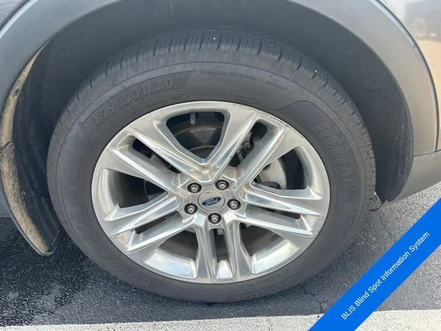Used 2017 Magnetic Metallic Ford XLT image 14