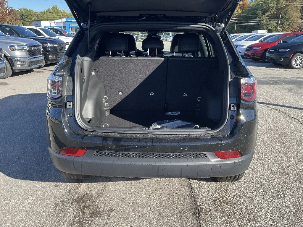 2026 Jeep Compass Limited Altitude - Photo 13