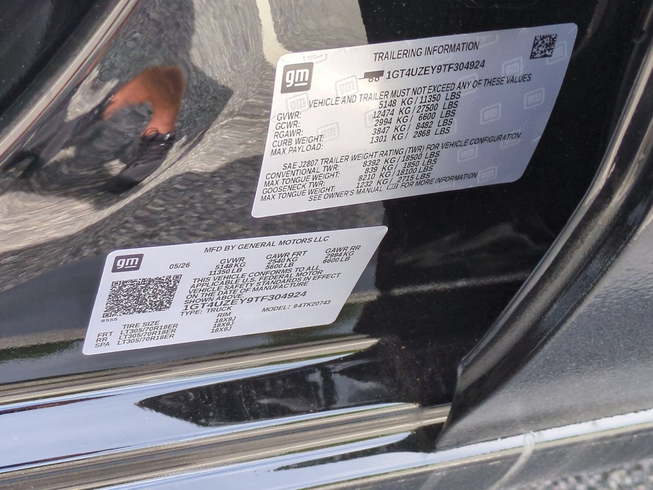 New 2026 Onyx Black GMC AT4X image 35
