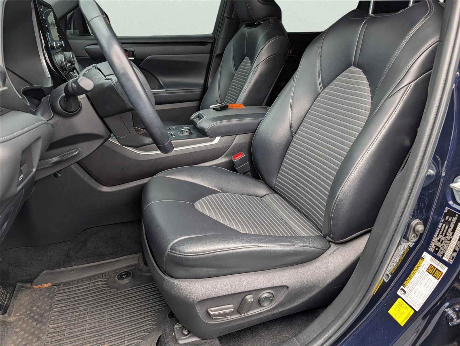 Used 2022 Blueprint Toyota XSE image 9