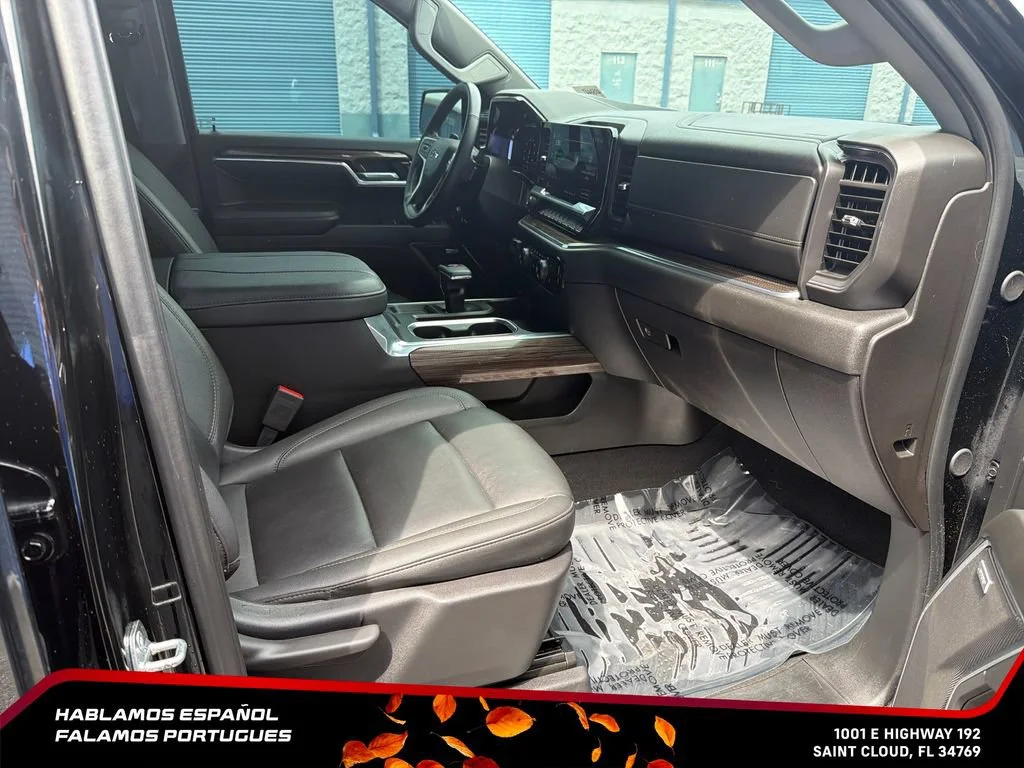 Used 2024 Black Chevrolet RST image 33