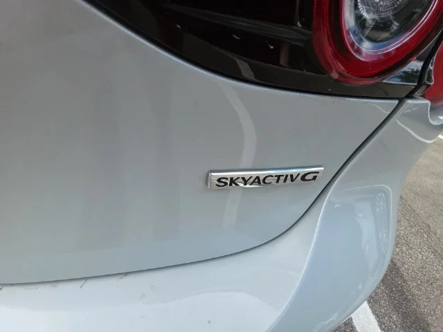Used 2025 White Mazda 2.5 S Select Sport image 15