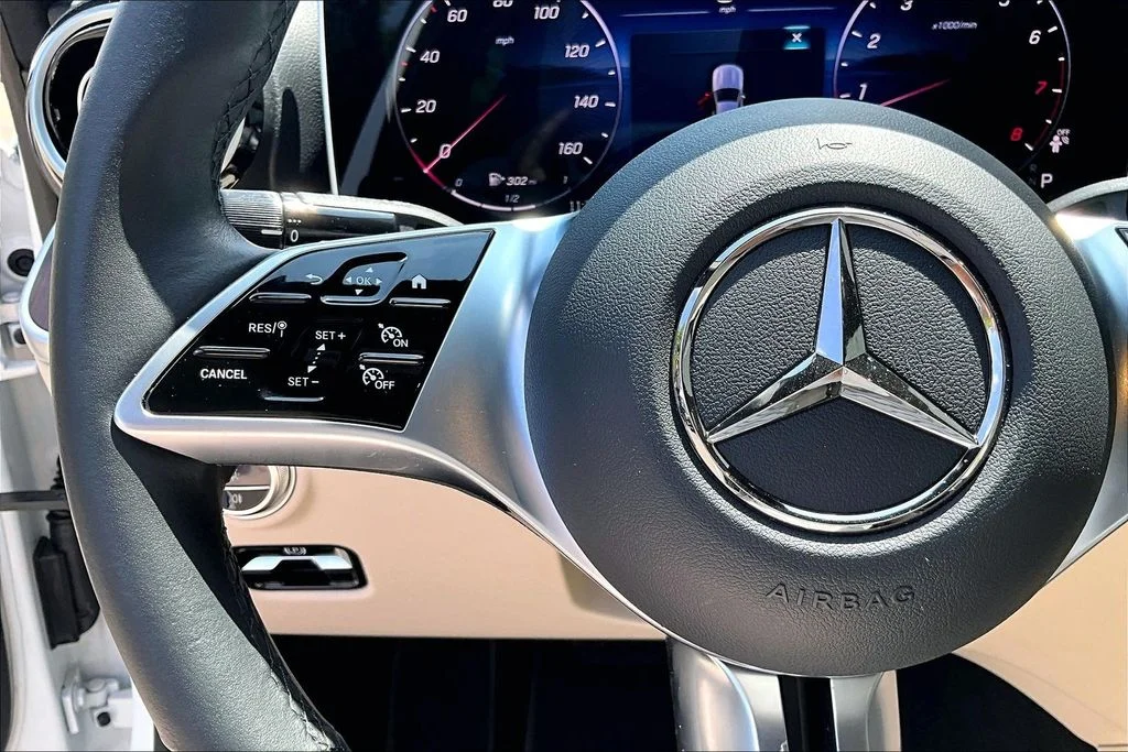 Used 2026 White Mercedes-Benz C 300 image 20