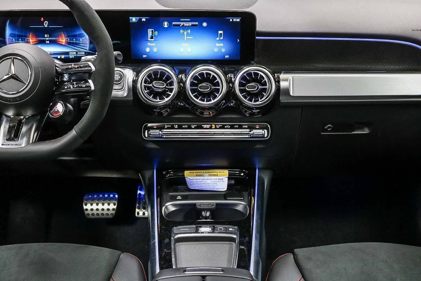 2026 Mercedes-Benz GLB AMG GLB 35 - Photo 14