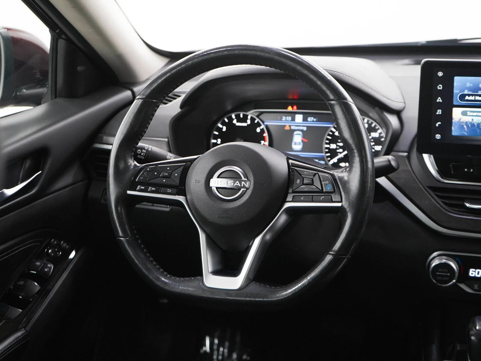 Used 2023 Garnet Pearl Metallic Nissan 2.5 SL image 14