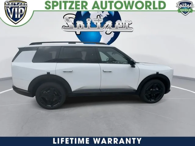 New 2027 Glacial White Pearl Kia X-LINE SX PRESTIGE image 10