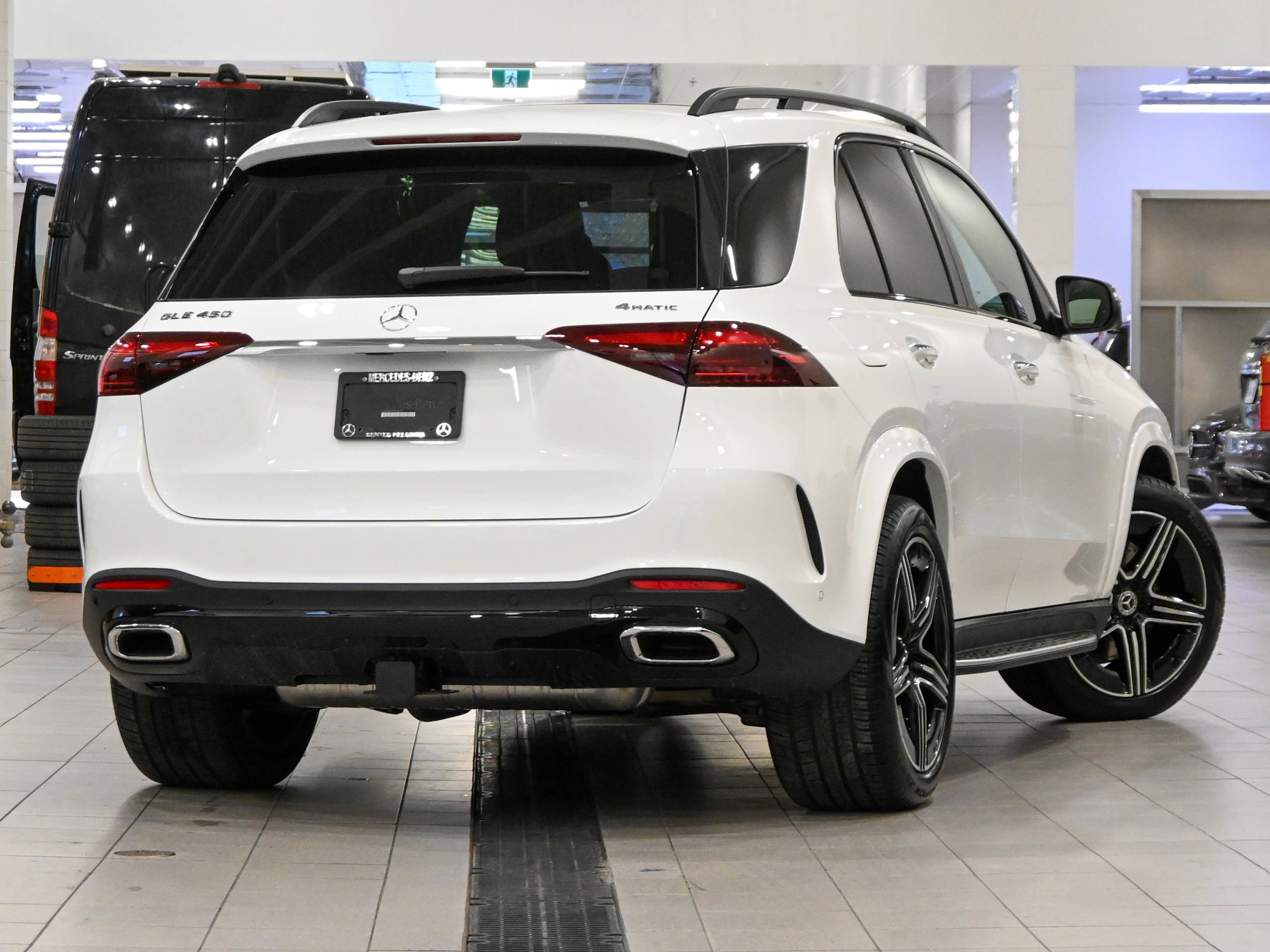New 2026 POLAR WHITE Mercedes-Benz GLE 450 image 3