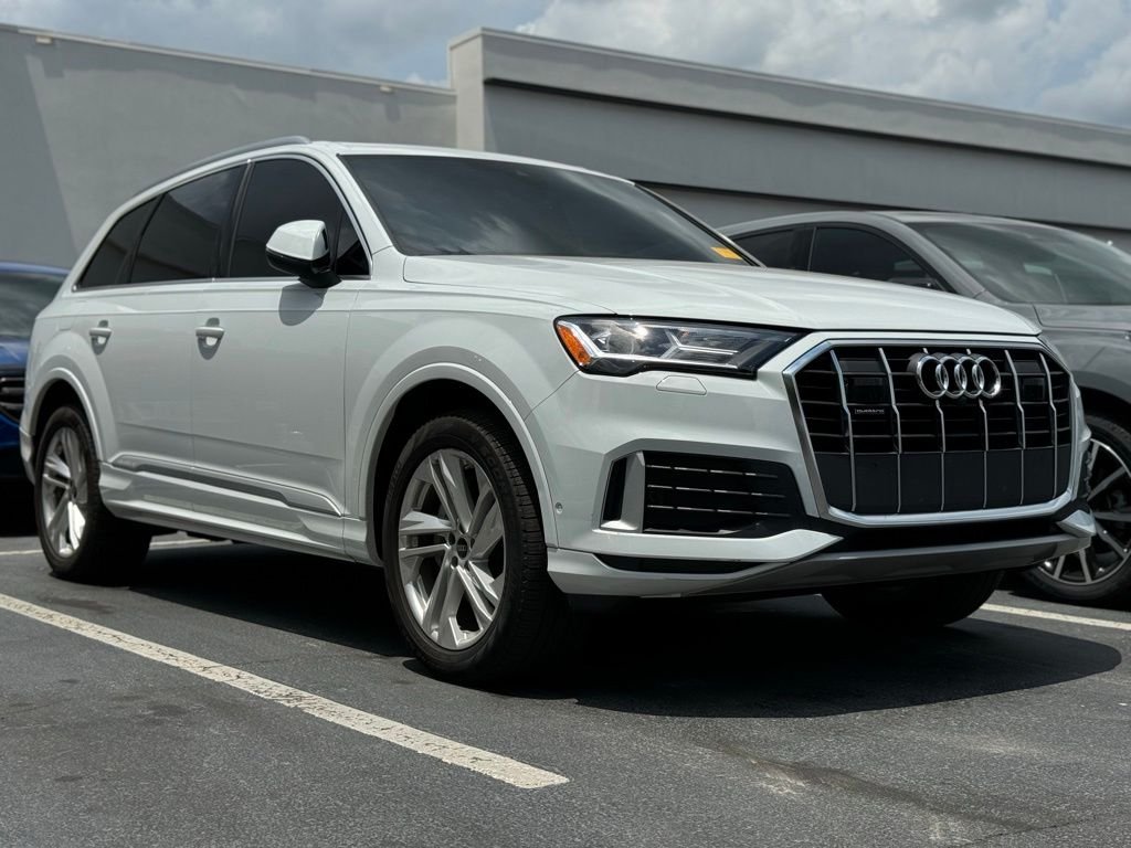 2023 Audi Q7 45 Premium quattro Tiptronic's photo