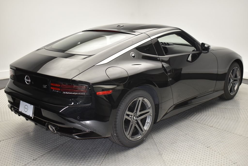 New 2026 Black Diamond Pearl Nissan Sport image 5