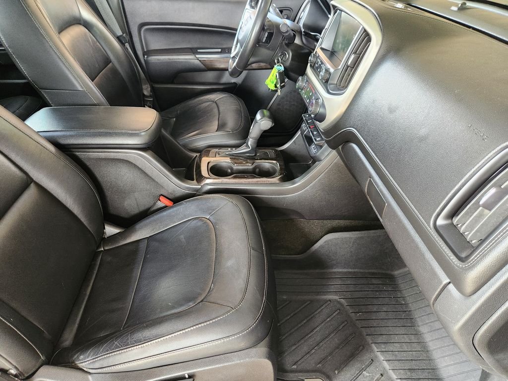 Used 2016 Onyx Black GMC 2WD SLT image 16