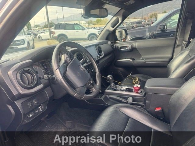 Used 2020 Silver Toyota SR5 image 5