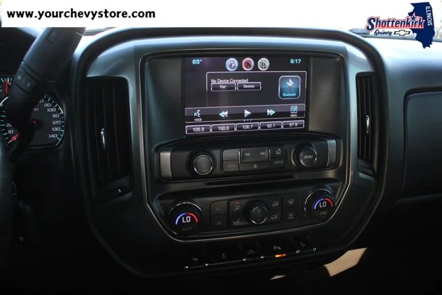 Used 2014 Silver Chevrolet LT image 25