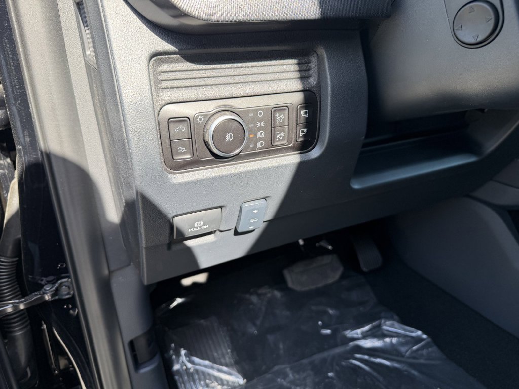 New 2026 Agate Black Metallic Ford F-250® Platinum® image 29