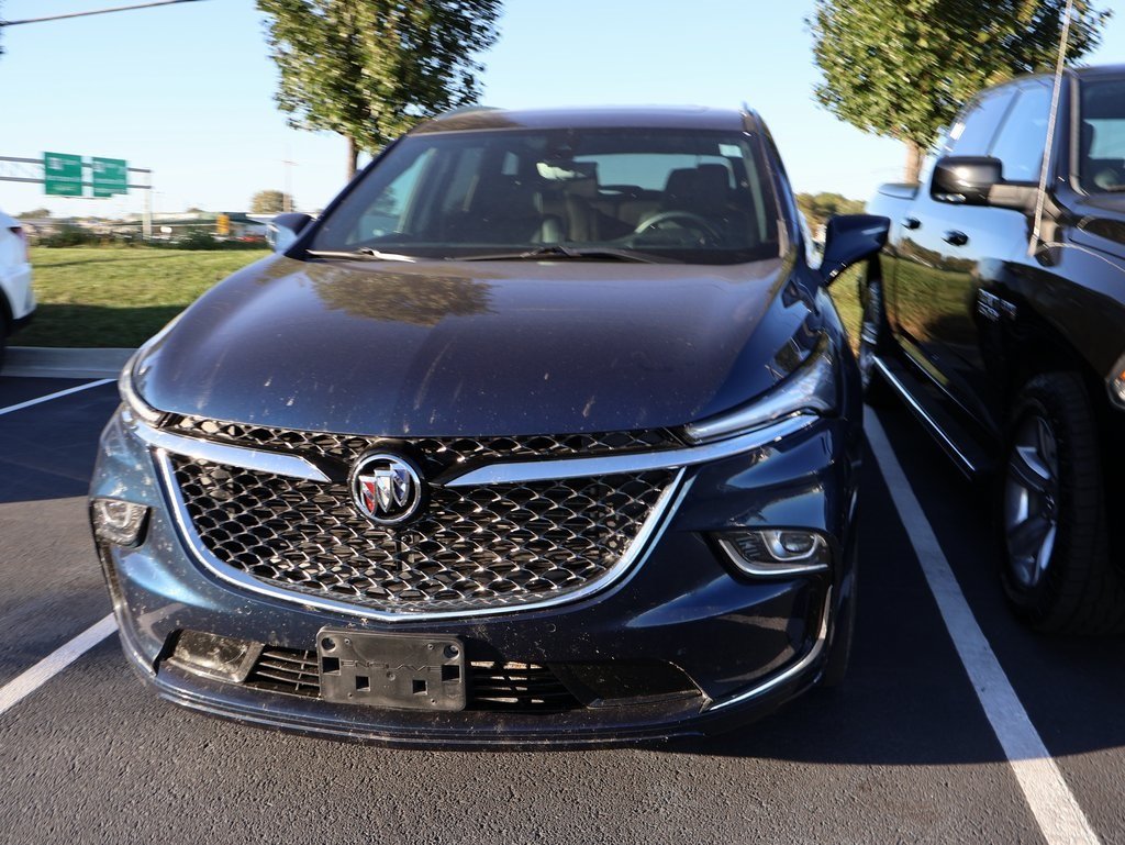2023 Buick Enclave Avenir photo 2