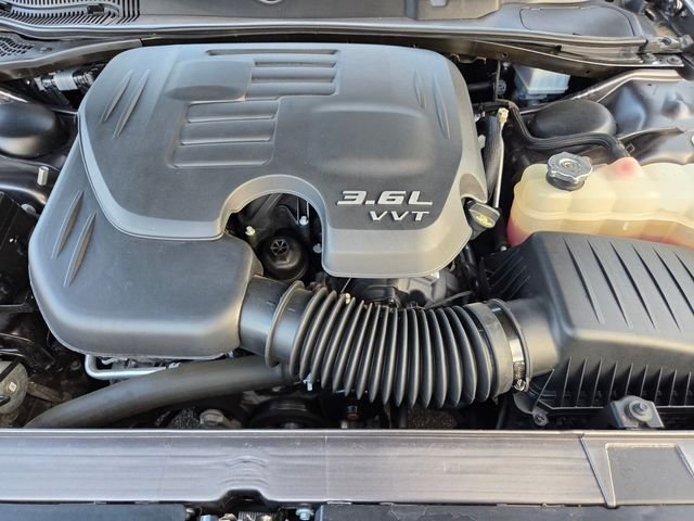 Used 2023 Gray Dodge SXT image 28